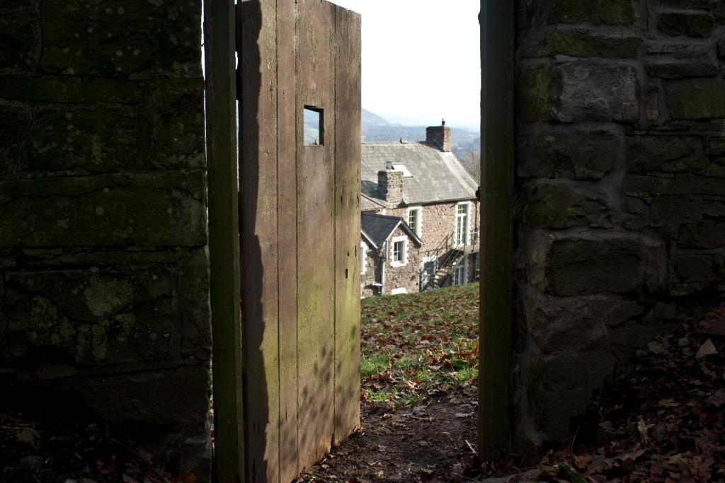 Ty Croeso Boutique B&B Crickhowell Bagian luar foto